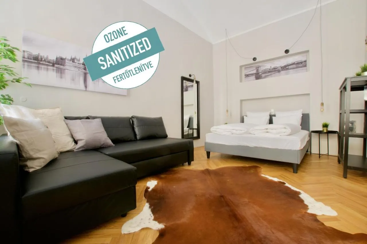 Standard Apartment By Hi5 - Steindl Street Boedapest