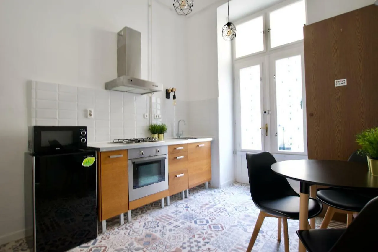 Standard Apartment By Hi5 - Steindl Street Budapest