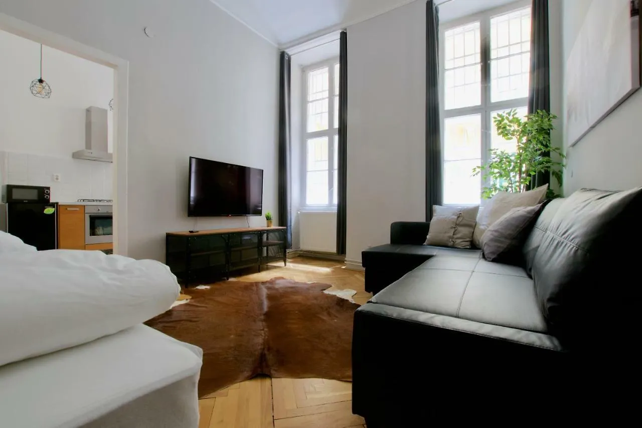Standard Apartment By Hi5 - Steindl Street Budapest